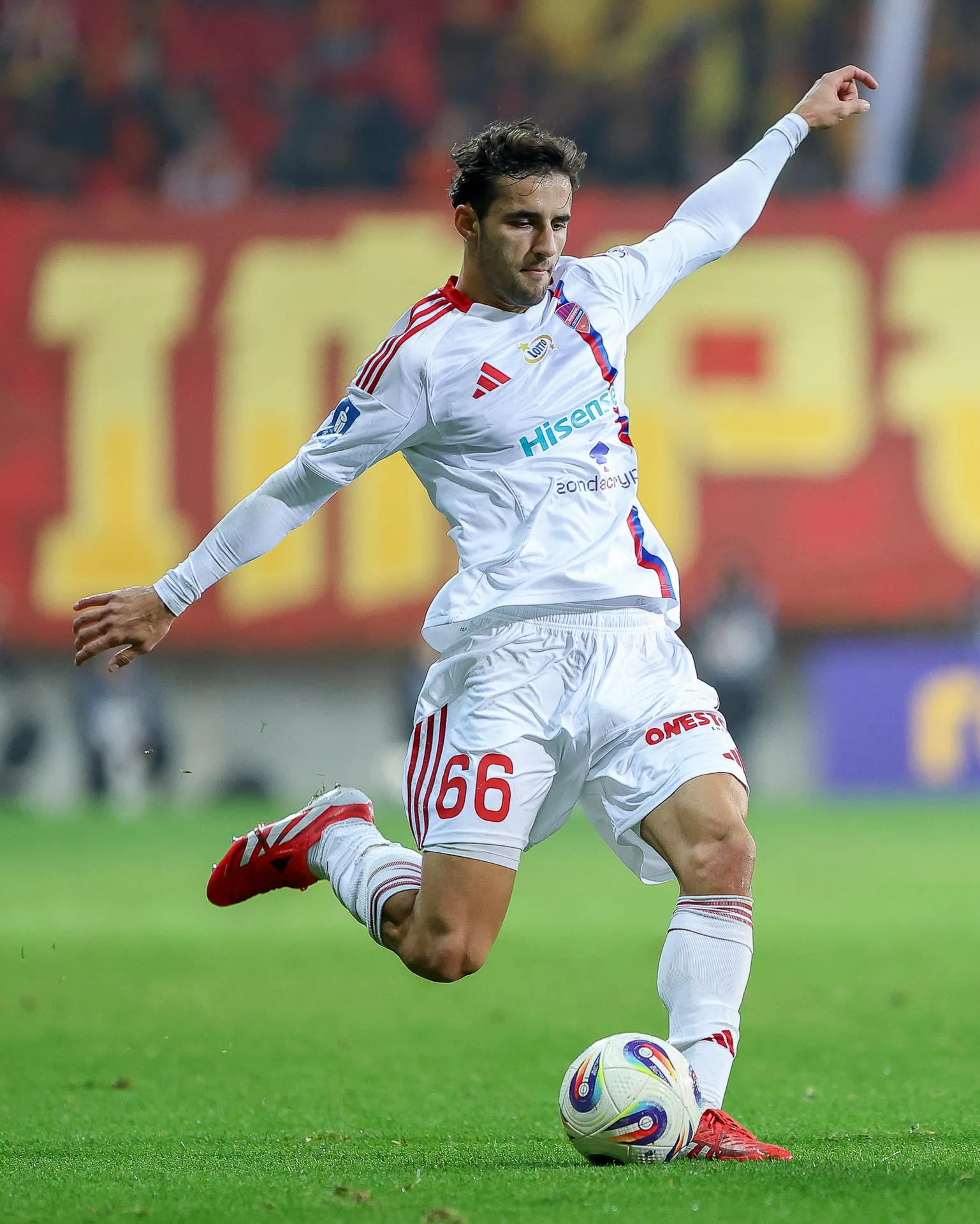 PAUZUJĄCY I ZAGROŻENI (ZALEGŁE MECZE)