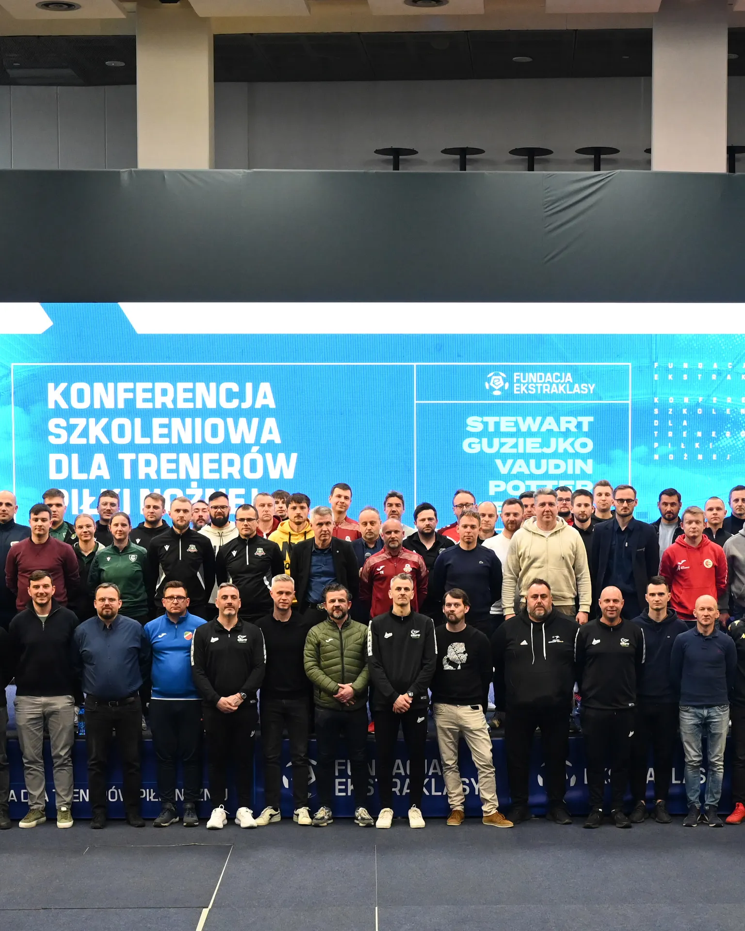 Eksperci z Anglii poprowadzili konferencję szkoleniową w ramach Akademii Klasy Ekstra