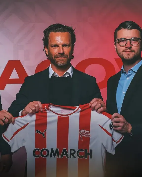 Cracovia pierwszym polskim klubem Bartosza Grzelaka