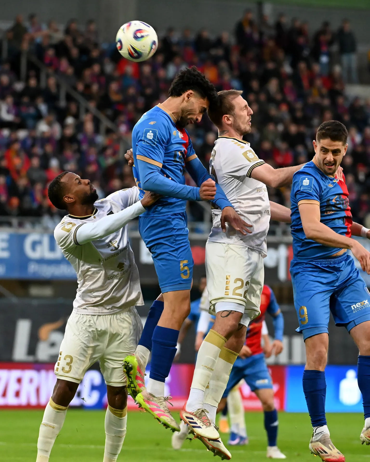 [SKRÓT] Piast 0:2 Pogoń: Ponad kreską