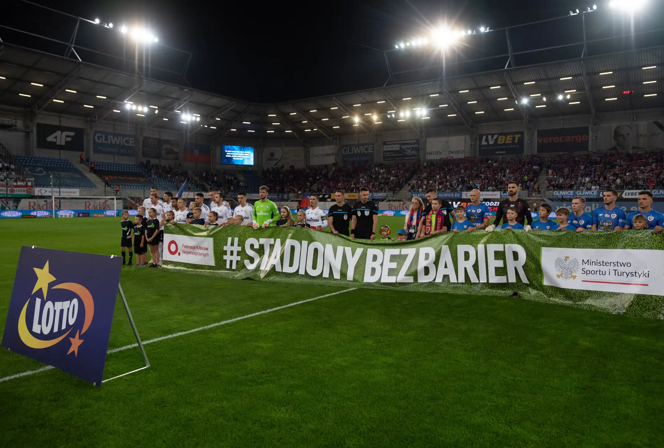 Zero wymówek, 100% emocji. Rusza kolejna odsłona akcji „Stadiony Bez Barier”