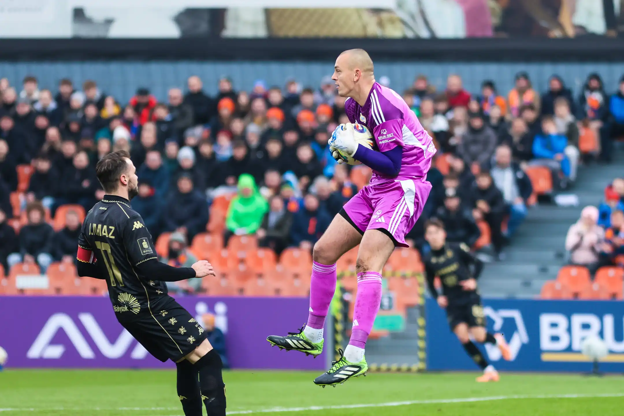 [SKRÓT] Bruk-Bet Termalica Nieciecza 2:1 Jagiellonia Białystok: Dublet Słoni
