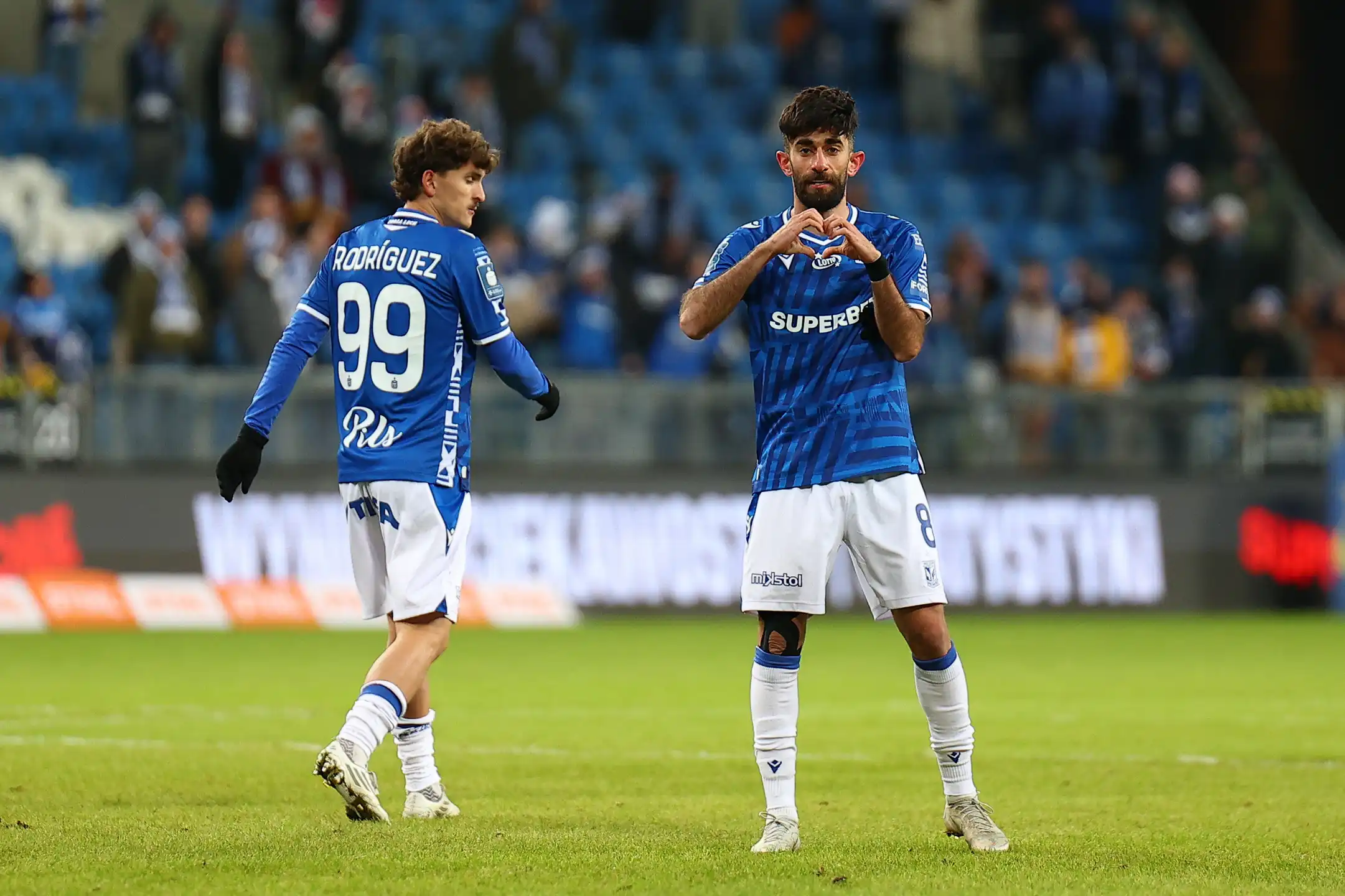 [SKRÓT] Lech 3:0 Piast - Udany rewanż