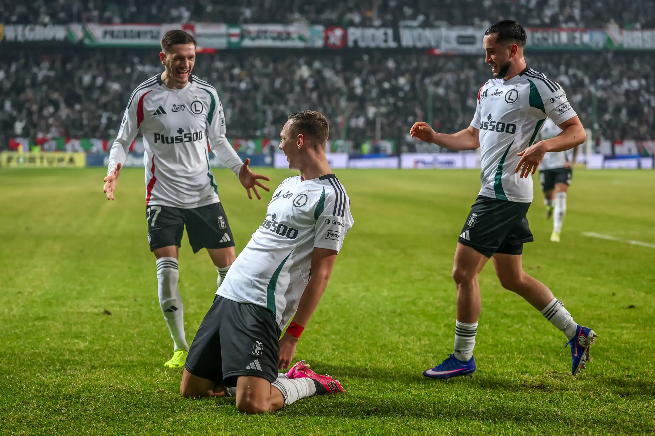 [SKRÓT] Legia 2:1 Wisła - Upragnione przełamanie