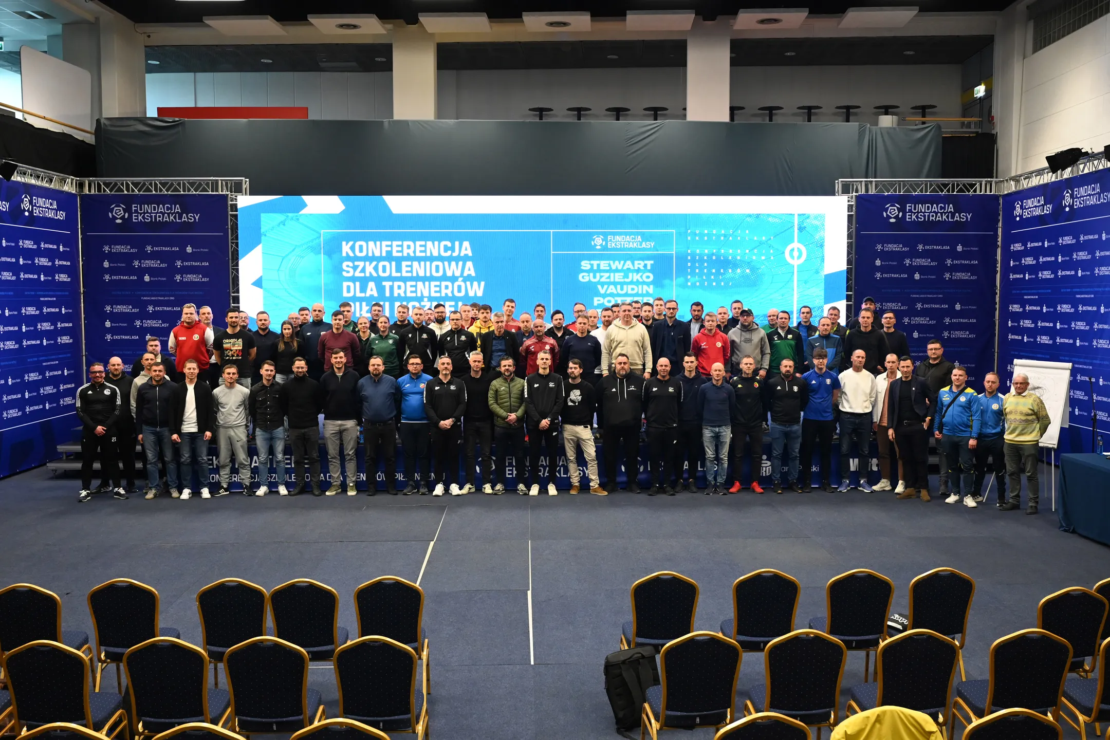 Eksperci z Anglii poprowadzili konferencję szkoleniową w ramach Akademii Klasy Ekstra