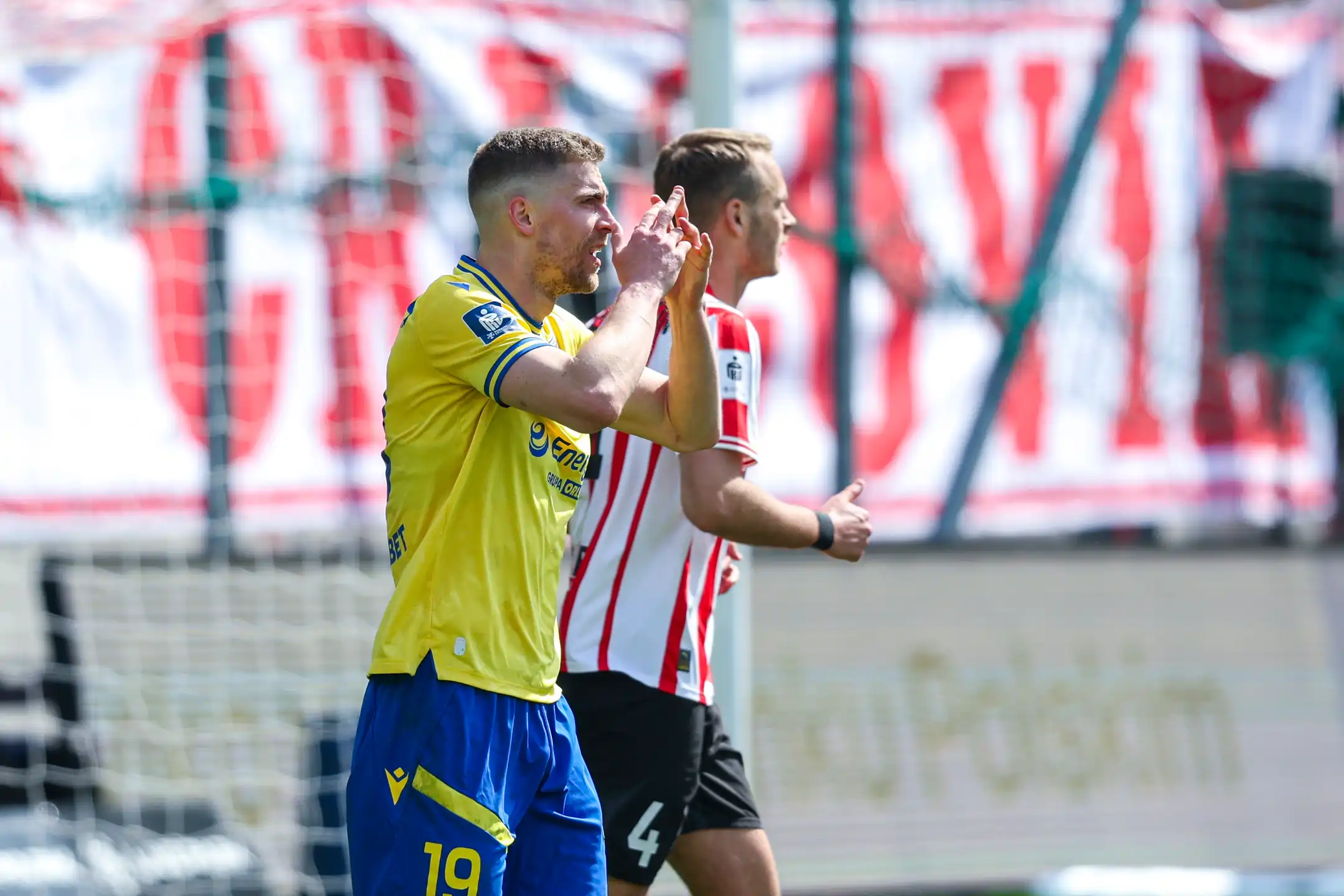 [SKRÓT] Cracovia 2:2 Arka: Gole co 5 minut