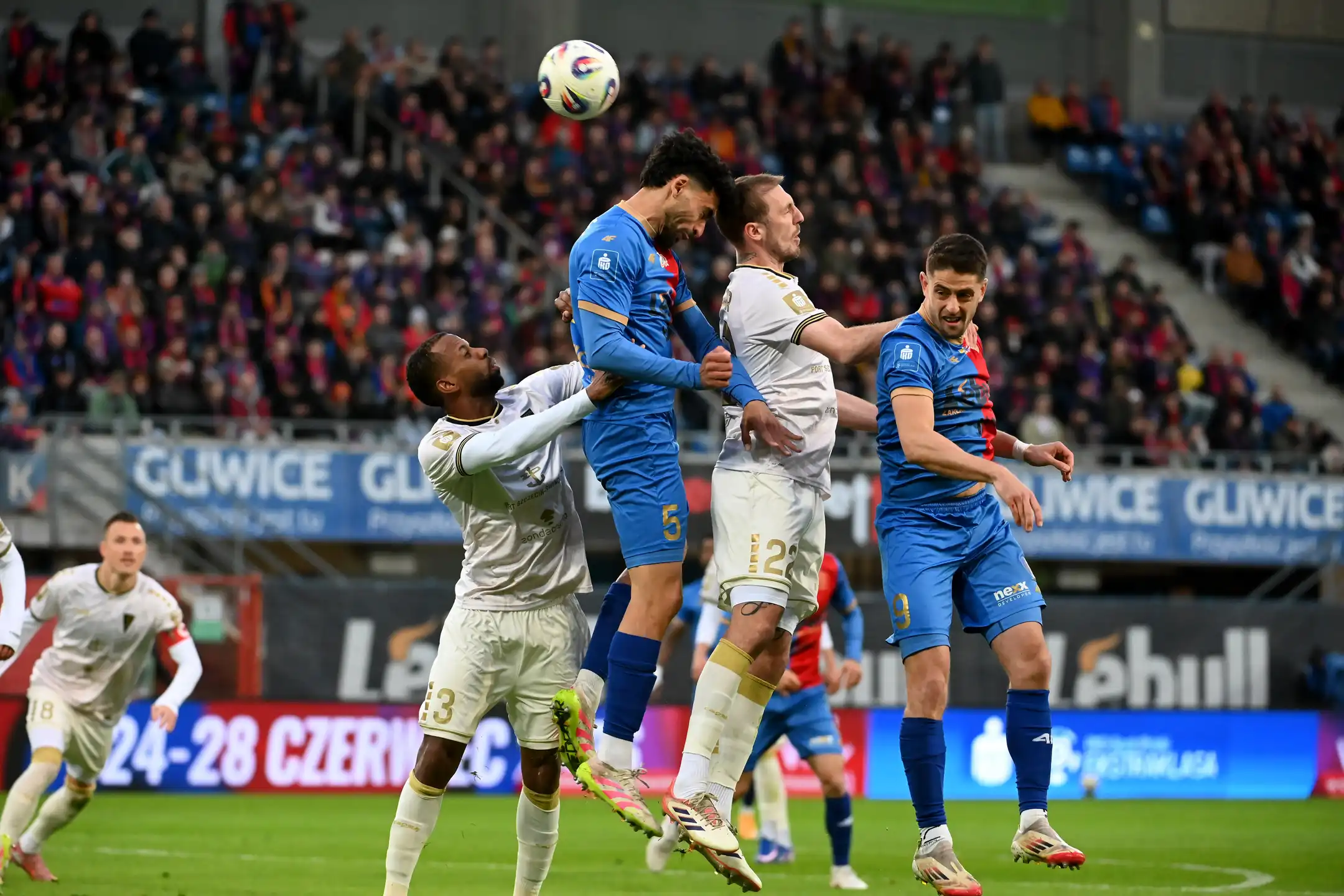 [SKRÓT] Piast 0:2 Pogoń: Ponad kreską